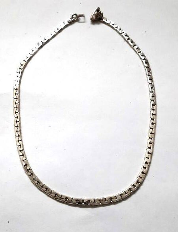 Mooie zilverkleurige ketting platte infinity schakel
