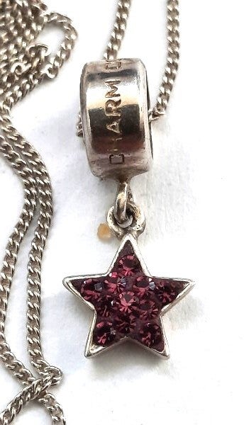 Prachtige hanger, zilveren ster met amethisten, met ketting. 925 Charm Company