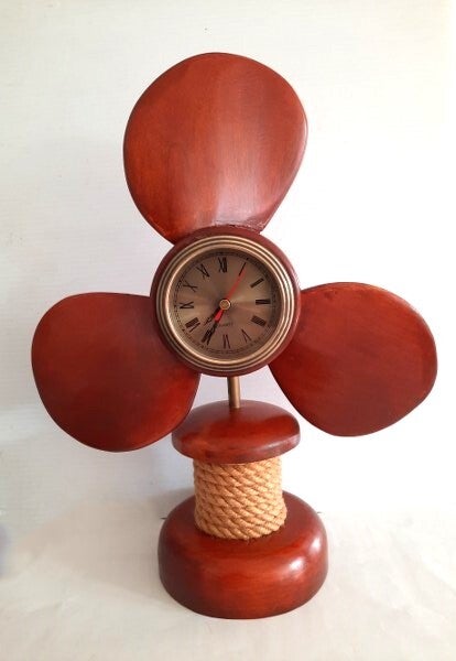 Unieke houten tafelklok – Scheepsschroef