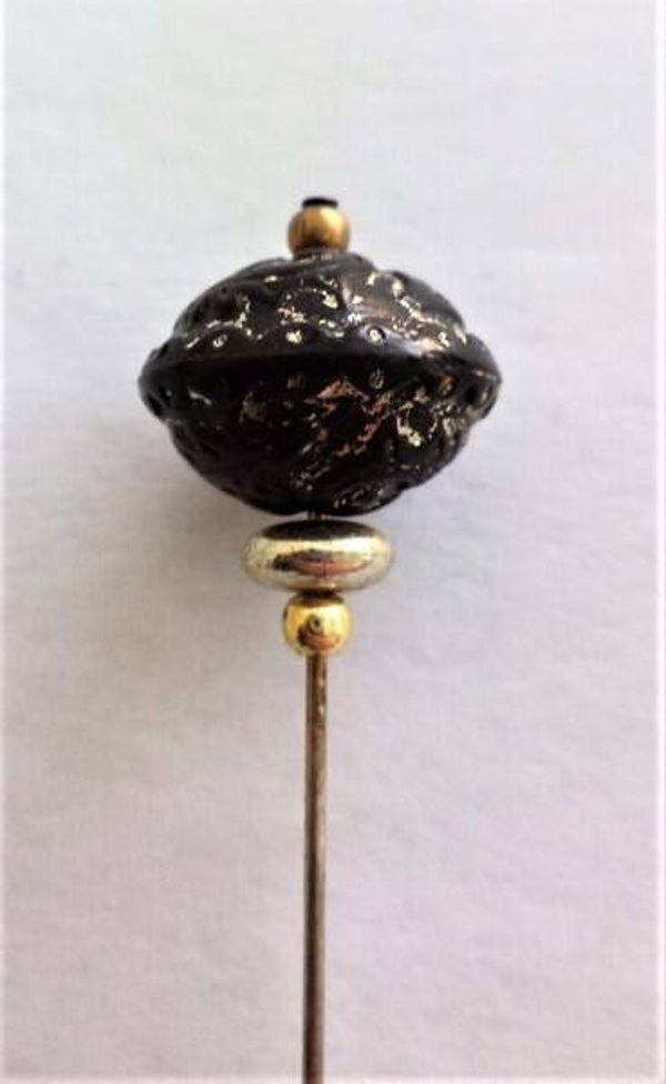 Vintage hoedenspeld zwart met goudkleurige vlekjes