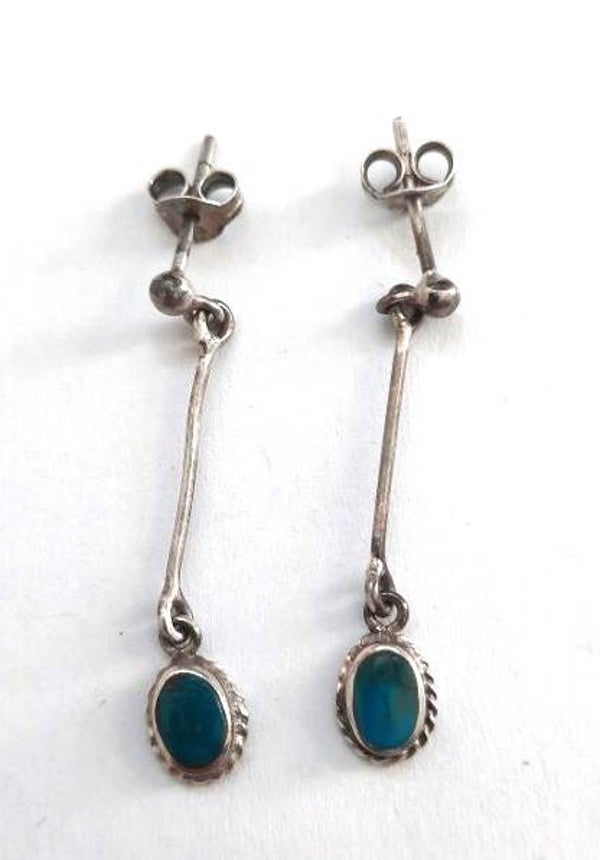 Zilveren oorbellen hangers met Blauwgroene steen 925