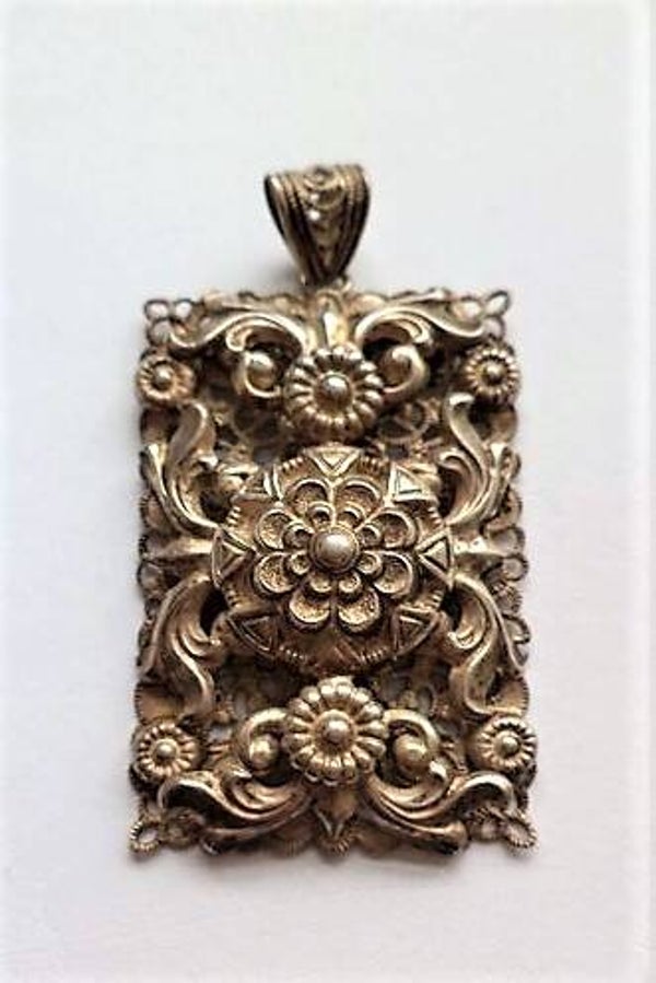 Antieke zilveren hanger in florale Art Deco stijl