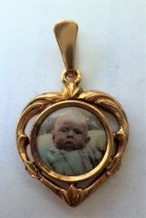 Antiek Art Nouveau fotohanger Gouddoublé met handgekleurd kinderportret (7812-1011)