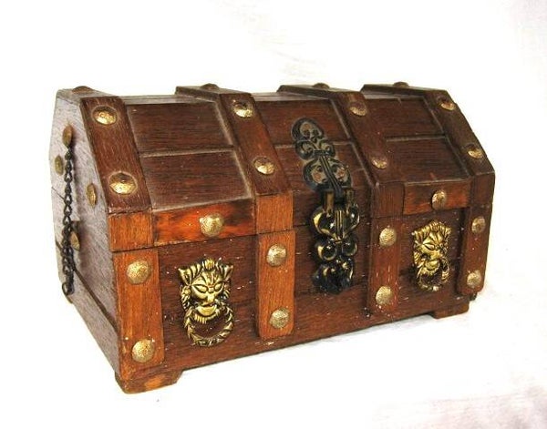 Leuk houten Schatkistje met goudkleurige Leeuwenkoppen & Binnenbak (11)