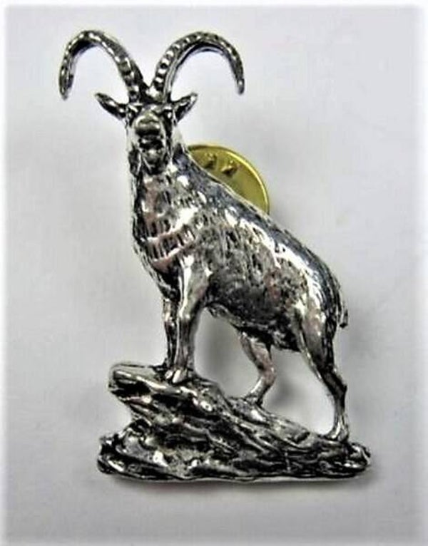 Prachtige Tinnen Steenbok steekbroche A.R. Brown (7167-111)