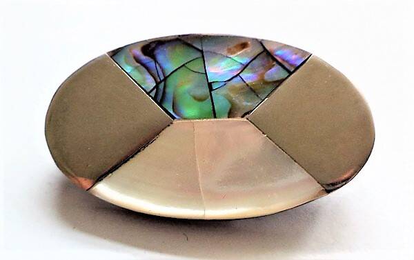 Gablonz Broche ovaal parelmoer en abalone (1292-28)