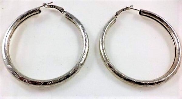 Grote zilverkleurige Creolen. Uniek Salmiak patroon (6917-183)