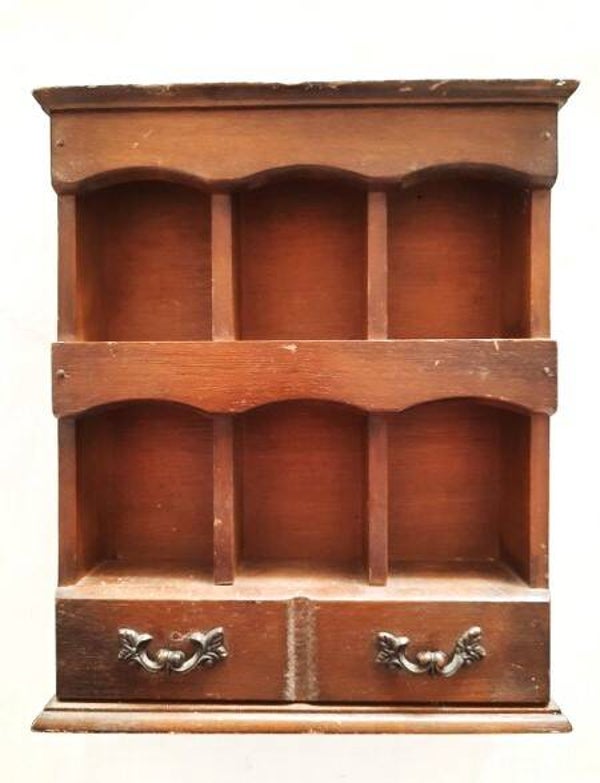 Decoratief Houten Mini-Kastje 6 Vakken – Kan staan of hangen (1978)