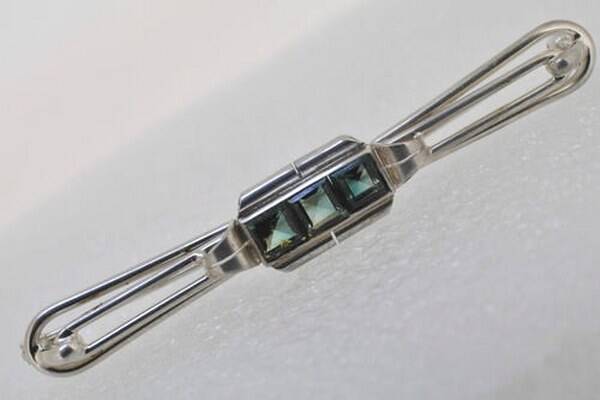 Teka, Theodore Klotz. Art deco broche 835, 3 toermalijnen (6634-2096)