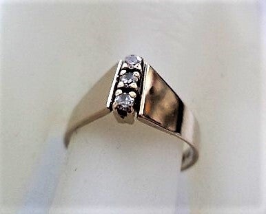 Prachtige 14k witgouden ring met 3 diamanten – Maat 17,1 (3)