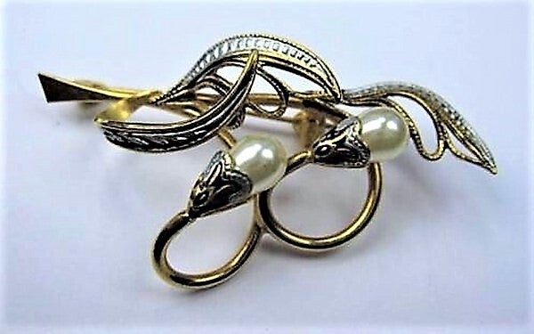 Broche Damascener Toledo techniek, met parels, klokjesbloem (7933-5394)