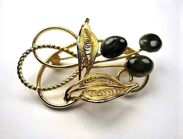 Prachtige Vintage vergulde broche met filigraan blad en Jade (7933-5400)