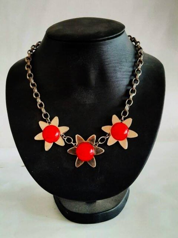 Zeldzame Jakob Bengel Art Deco collier. Chroom & Rood Galaliet (5613-7)