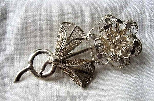 Prachtige vintage zilveren filigrain broche, Bloem (5684-794)