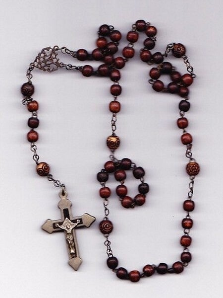 Prachtige vintage Rozenkrans, hout en metaal (5850-69)