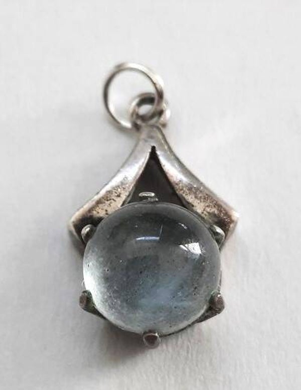 Prachtig vintage zilveren hangertje met Maansteen cabochon(62)
