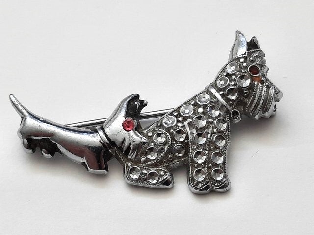 Unieke vintage broche Schotse Terriër met Pup, Jaren '40 (6301-1735)