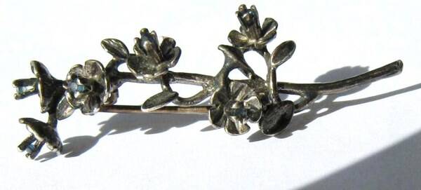 Prachtige zilveren broche takje met bloemetjes 835 (6471-1911)