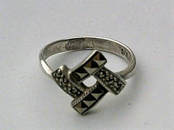 Mooie zilveren art deco ring met markasieten (6671-1730)