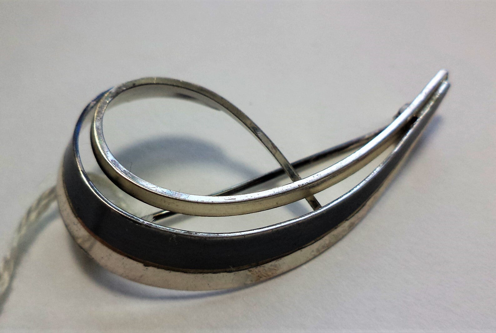 Teka, Theodor Klotz Prachtige Modernistische zilveren broche (6672-2147)