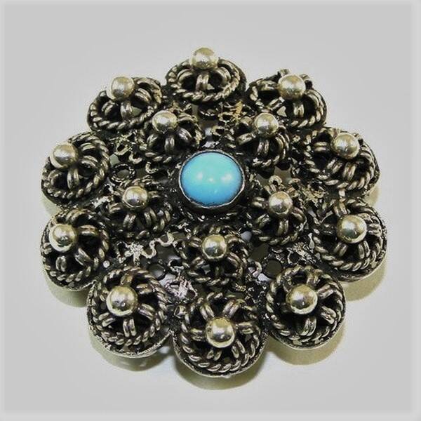 Prachtige broche / hanger met turkoois en bolletjes (6680-2182)
