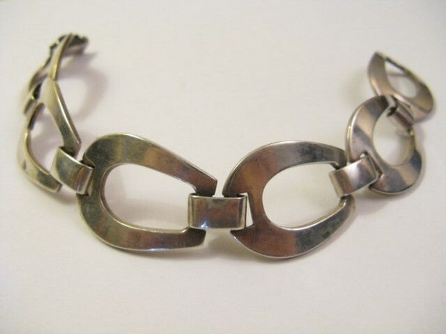 Prachtige armband met 6 hoefijzervormige schakels (6748-336)