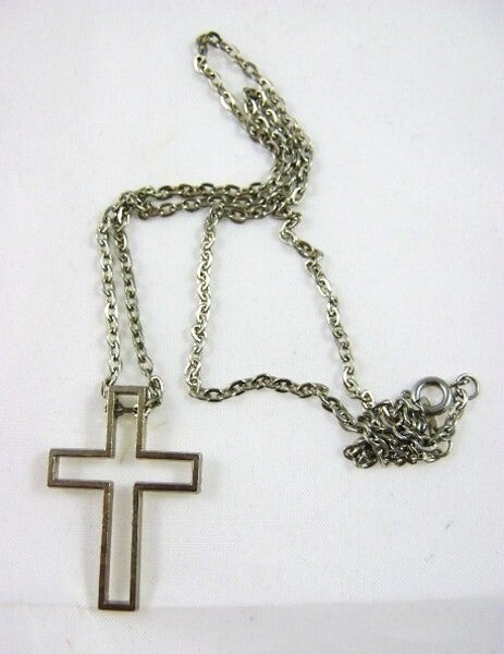 Vintage zilverkleurige ketting met open kruisje (6917-68)