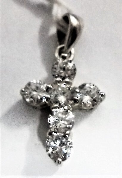Mooi flonkerend zilveren hangertje, kruisje met zirkonia (6826)