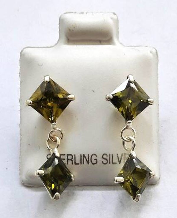Prachtige Sterling zilveren oorbellen - Olijfgroene zirkonia - Nieuw (6826)