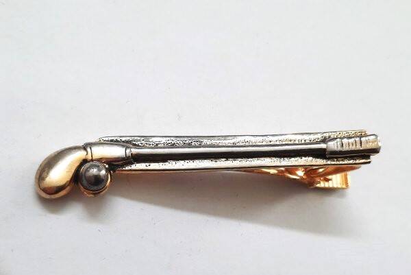 Prachtige vergulde dasklem, clip golfstick en balletje (6917)