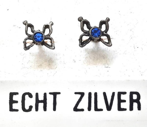 Mooie zilveren oorbellen, vlinder met blauw steentje (6917-337)