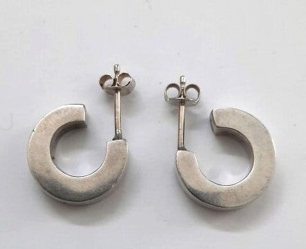 Minimalistische zilveren oorringen in C-vorm 925 (7199-73)