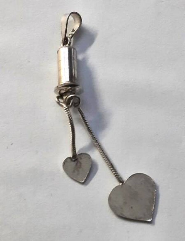 Bijzondere zilveren hanger met twee hangende Hartjes 925 (7199-81)