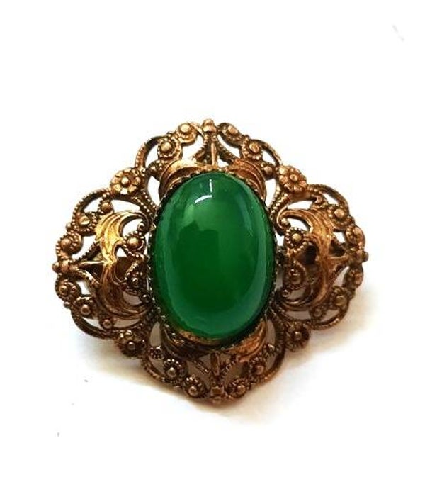 Vintage filigrain broche met groene aventurijn cabochon (7223-3187)