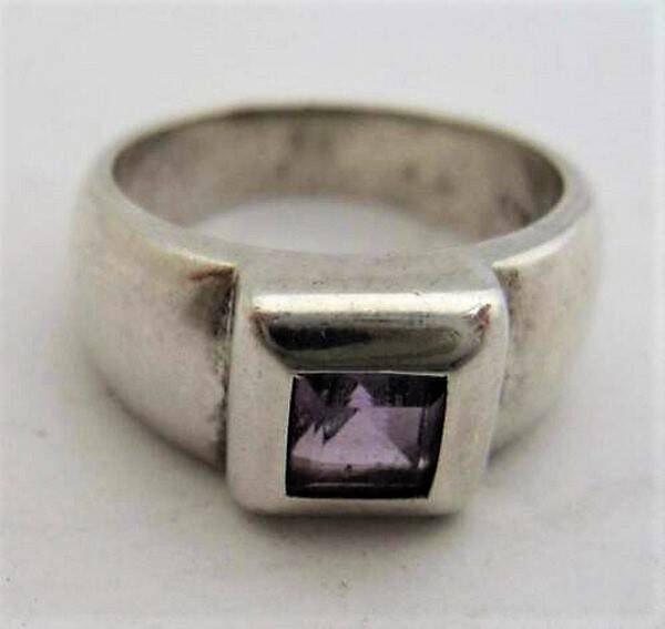 Stoere zilveren ring met vierkante amethist, 925 (7531-3106)