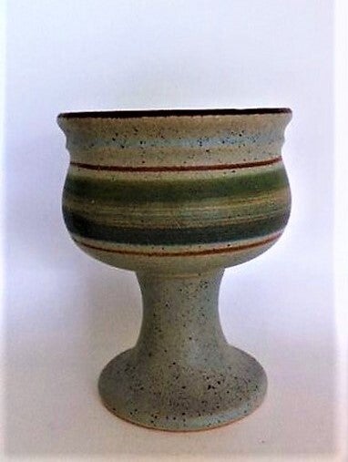 Vintage bloempot op voet Strehla 1453 (7698)