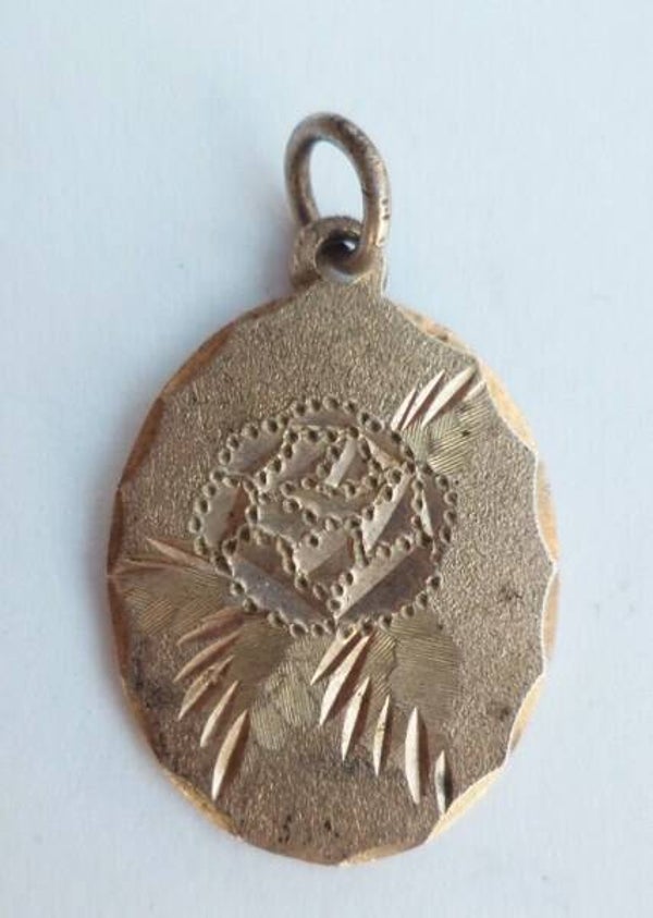 Vintage zilveren hangertje met handgegraveerde roos (7810