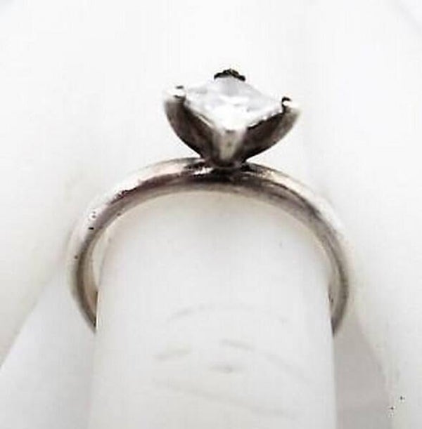 Solitair CZ zirkonia 'truth' ring 925 zilver. (7810-33)