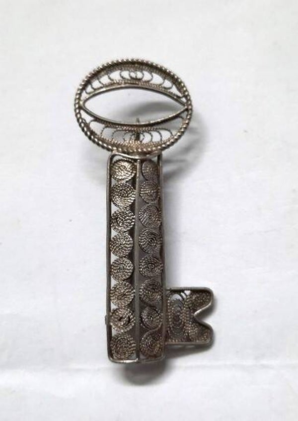 Prachtige antieke Italiaanse zilveren filigrain broche, Sleutel 917 (7861)