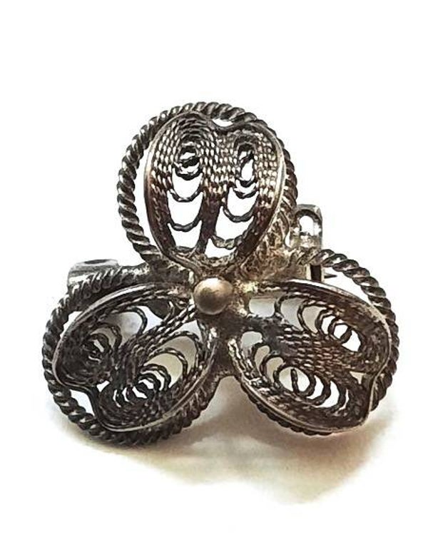 Mooie zilverkleurige filigrain bloem broche (7924-9)