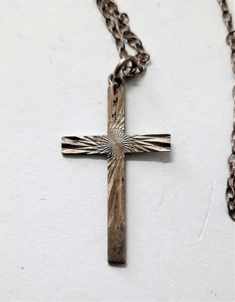 Zilveren kruisje hangertje Sunray Design met ketting (7933-1113)