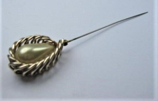 Vintage Mid-Century hoedenspeld met Druppelparel, goudkleurig (7933-B21)