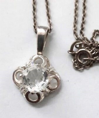 Zilveren hanger met grote bergkristal en ketting, 835 S (7941)