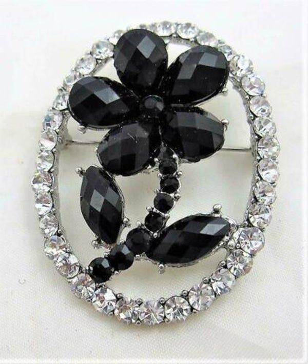 Prachtige broche zwarte Margriet en kristal strass (7994)