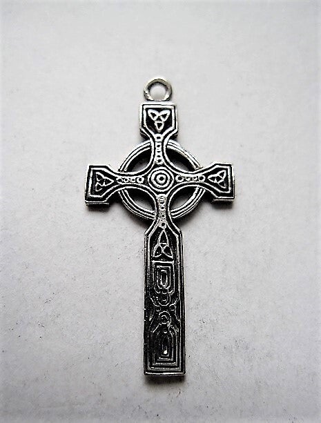 Mooi bewerkt zilveren hanger Keltisch kruis (8041-5)