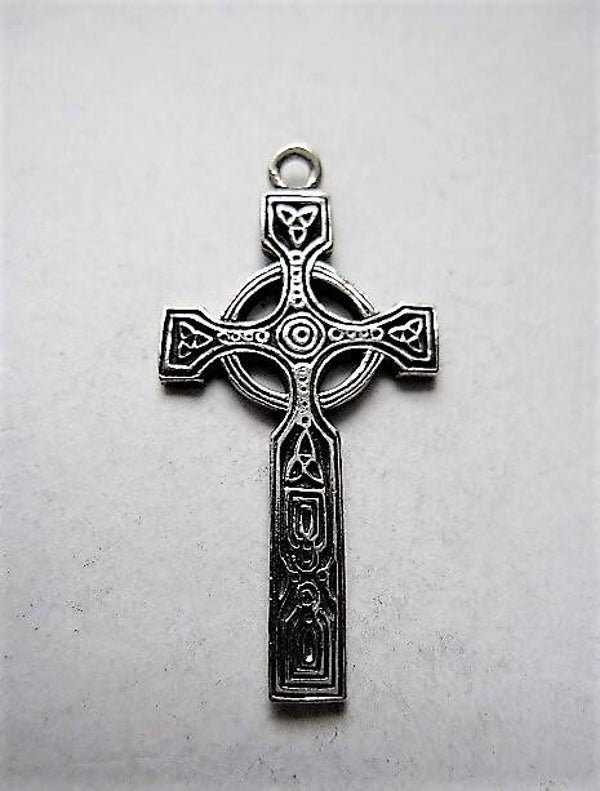 Mooi bewerkt zilveren hanger Keltisch kruis (8041-5)