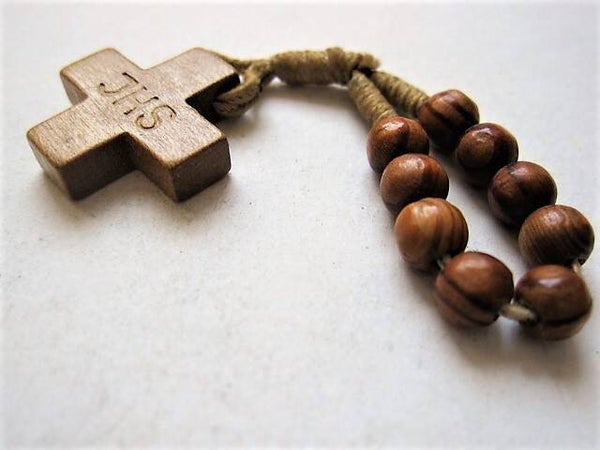 Compacte Houten Vingerrozenkrans, Tientje met JHS-Kruis (8043)
