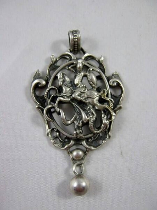 Sint Joris. Prachtige grote zilveren hanger ! (7421-828