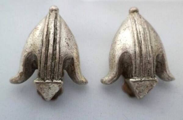 Véronique Cheranich Paris, Vintage couture oorbellen tin (6917-857)