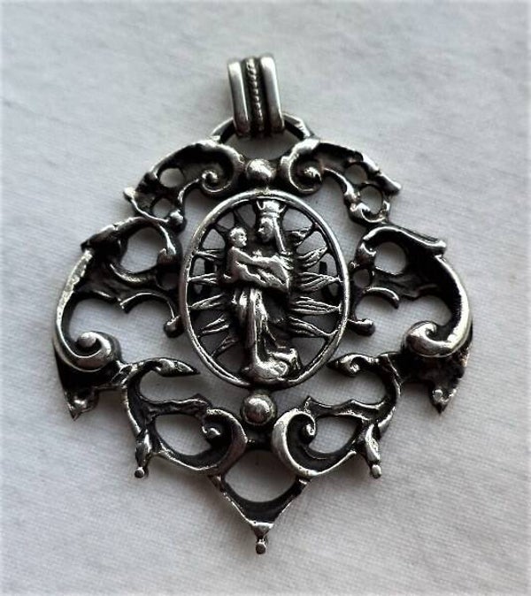 Unieke dubbelzijdige zilveren hanger Maria en zon 835 BAS (7513-864)